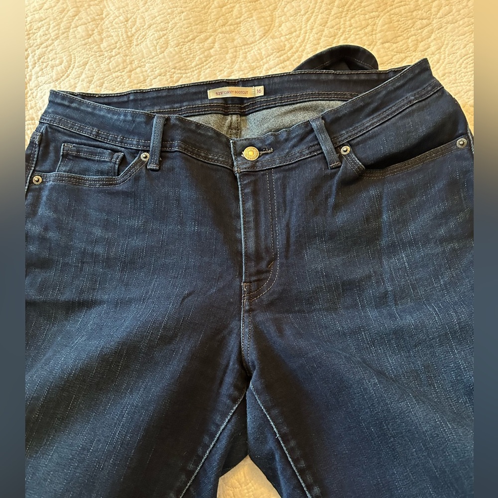 Levi’s Curvy Bootcut Jeans